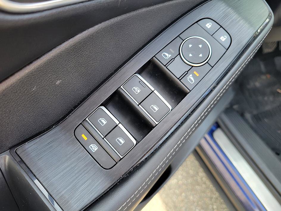 Certified 2023 Nissan Rogue Platinum w/ Platinum Premium Package image 10