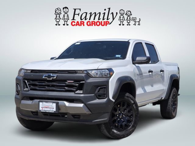 Used 2025 Chevrolet Colorado Trail Boss image 1