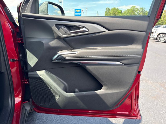 New 2026 Chevrolet Traverse LT w/ Driver Confidence Package FWD image 12
