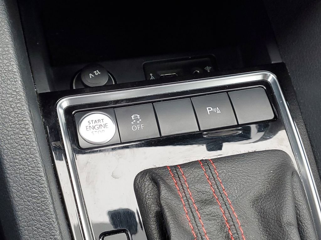 Used 2016 Volkswagen Jetta GLI SEL image 28