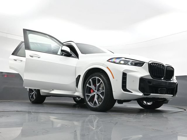 New 2026 BMW X5 xDrive40i w/ M Sport Package AWD/4WD image 42