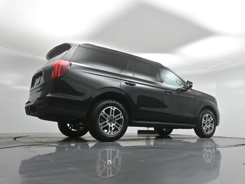 New 2026 Ford Expedition Active AWD/4WD image 47