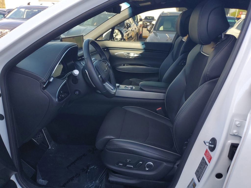 Used 2023 Genesis GV70 2.5T w/ Sport Prestige Package image 13