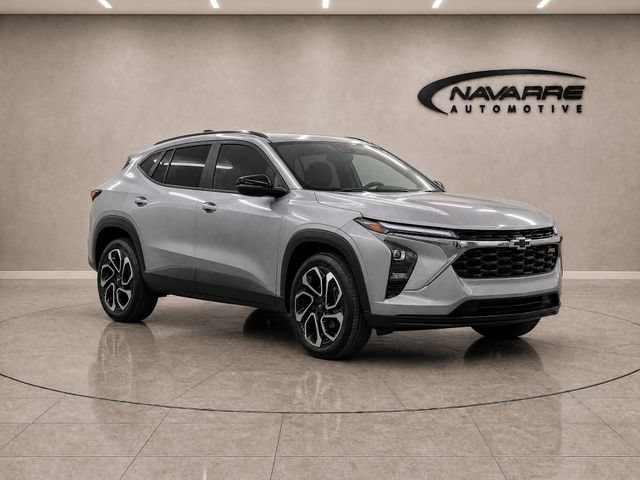 Used 2025 Chevrolet Trax RS w/ Sunroof Package FWD image 11