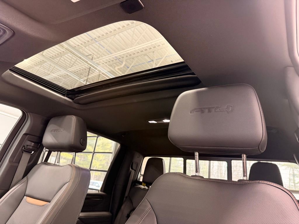 Used 2025 GMC Sierra 2500 AT4 w/ AT4 Premium Plus Package image 34