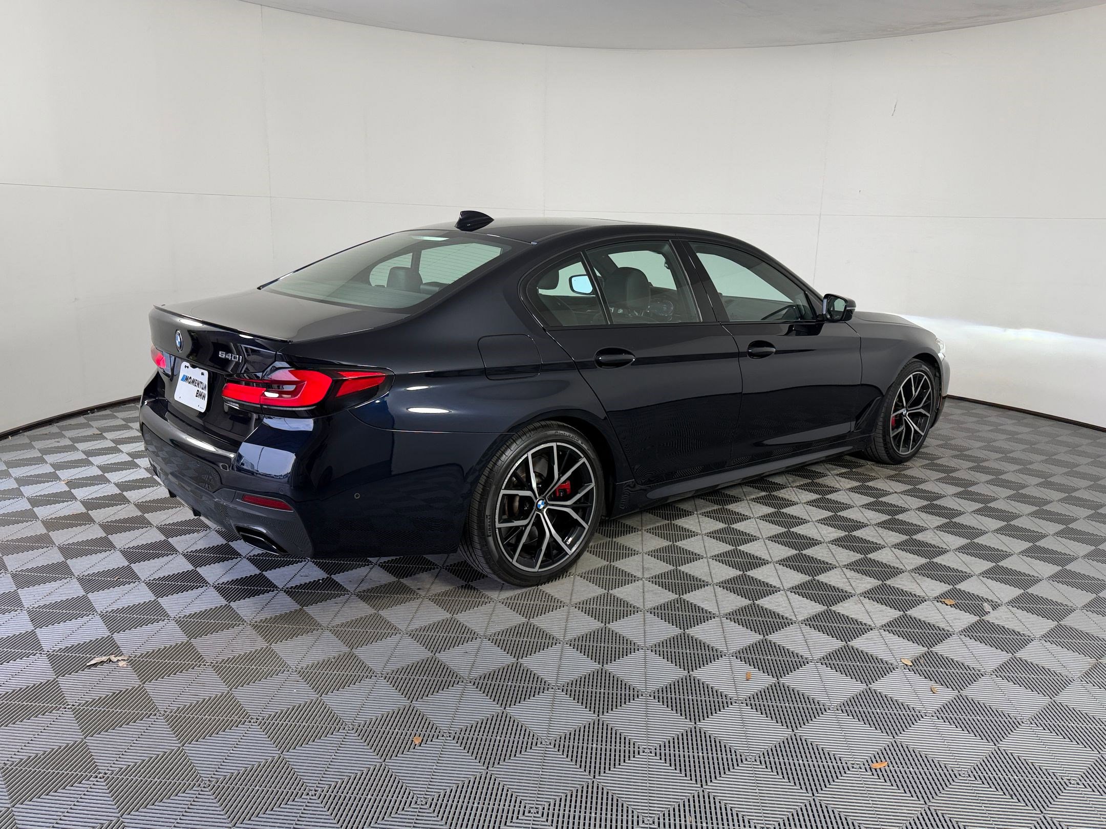 Certified 2023 BMW 540i w/ M Sport Package RWD image 9