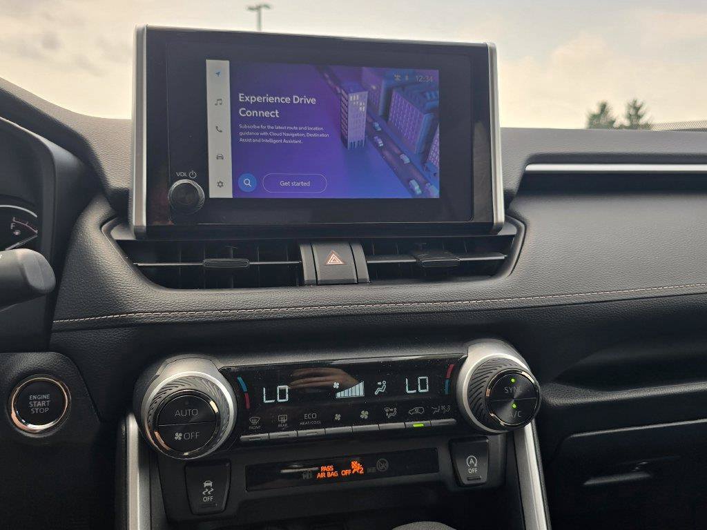 Certified 2025 Toyota RAV4 XLE AWD/4WD image 22