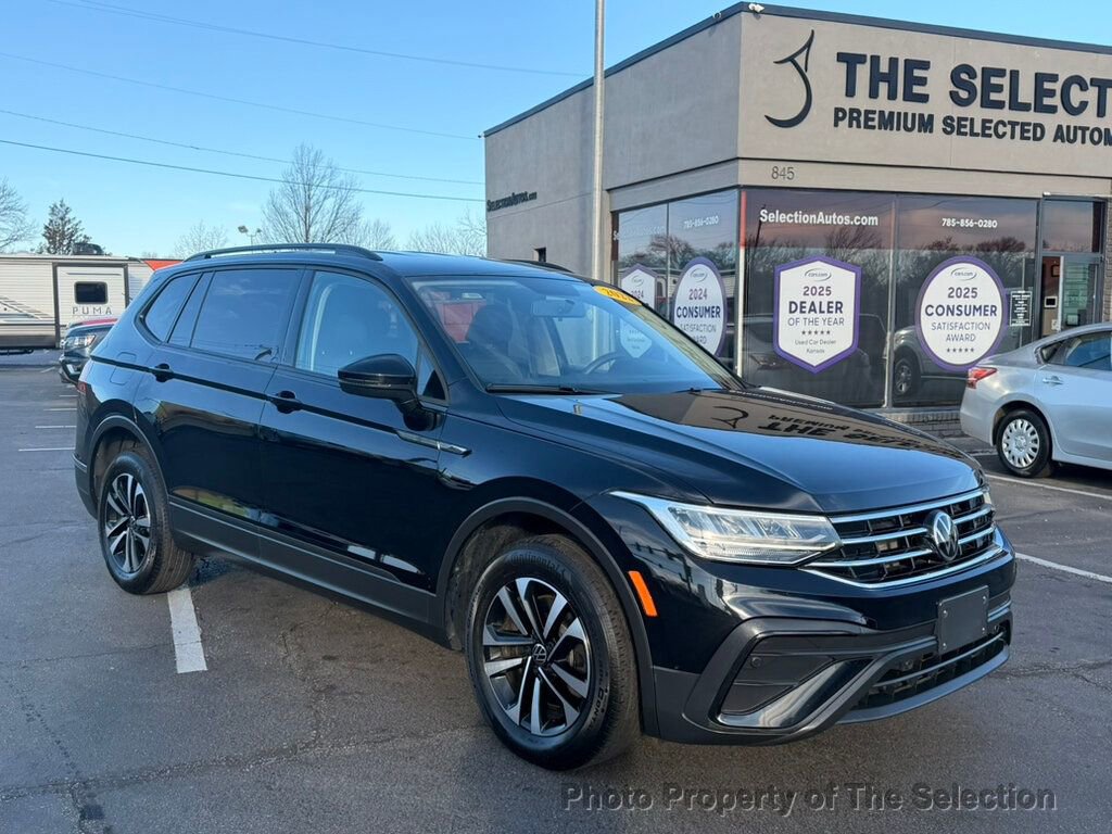 Used 2022 Volkswagen Tiguan S image 2