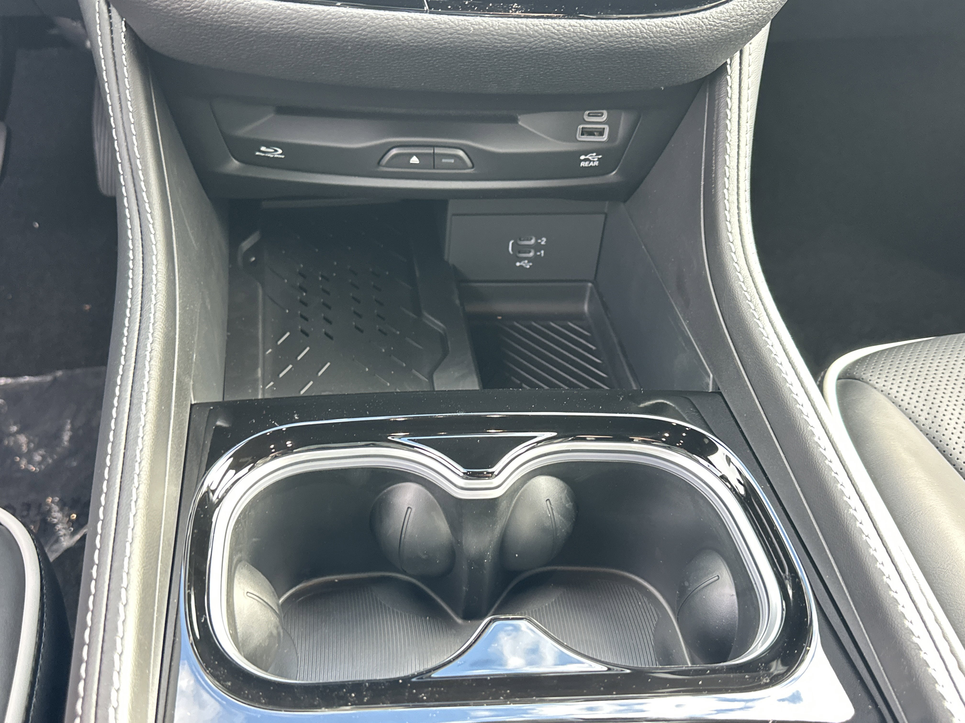 New 2026 Chrysler Pacifica Limited image 5