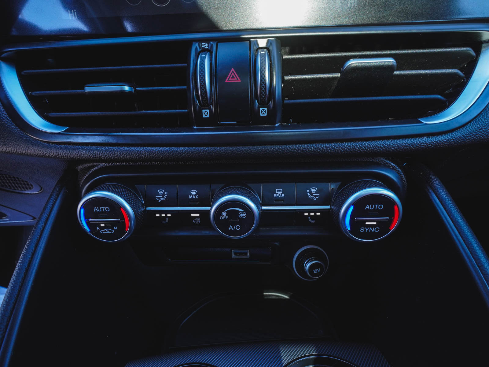 Used 2024 Alfa Romeo Giulia Veloce image 20