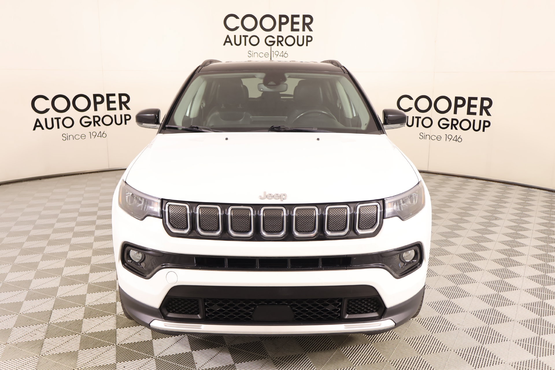 Used 2022 Jeep Compass Limited AWD/4WD image 9