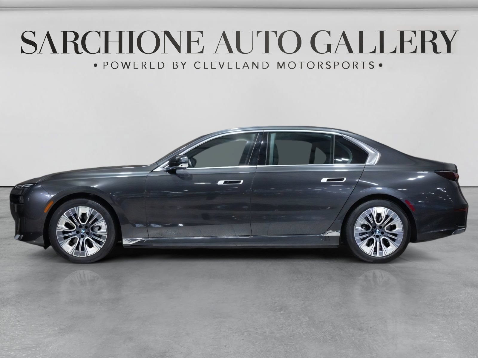 Used 2025 BMW i7 xDrive60 AWD/4WD image 19