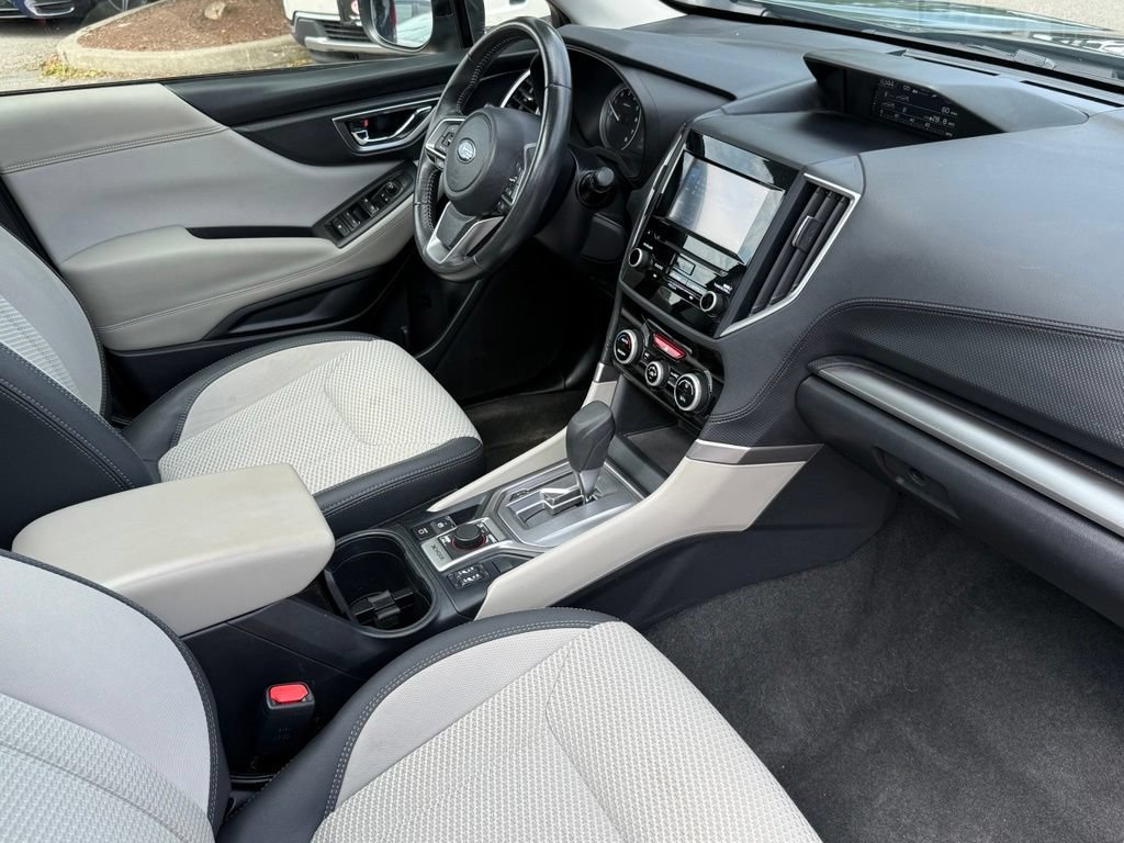 Used 2023 Subaru Forester Premium AWD/4WD image 31