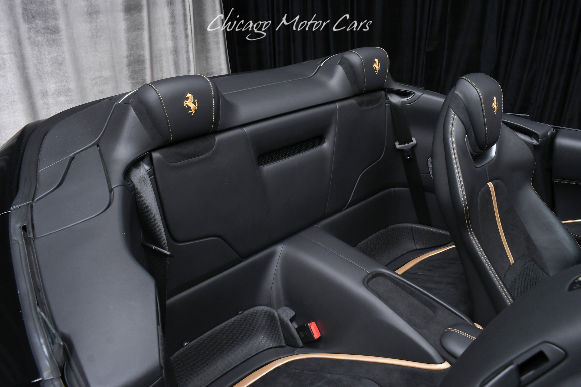 Used 2024 Ferrari Roma Spider RWD image 20