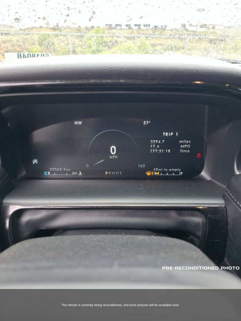 Used 2023 Lincoln Nautilus FWD w/ Premium Package image 5