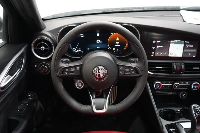 New 2025 Alfa Romeo Giulia AWD w/ Driving Assist Package image 12