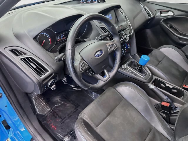 Used 2017 Ford Focus RS AWD/4WD image 9