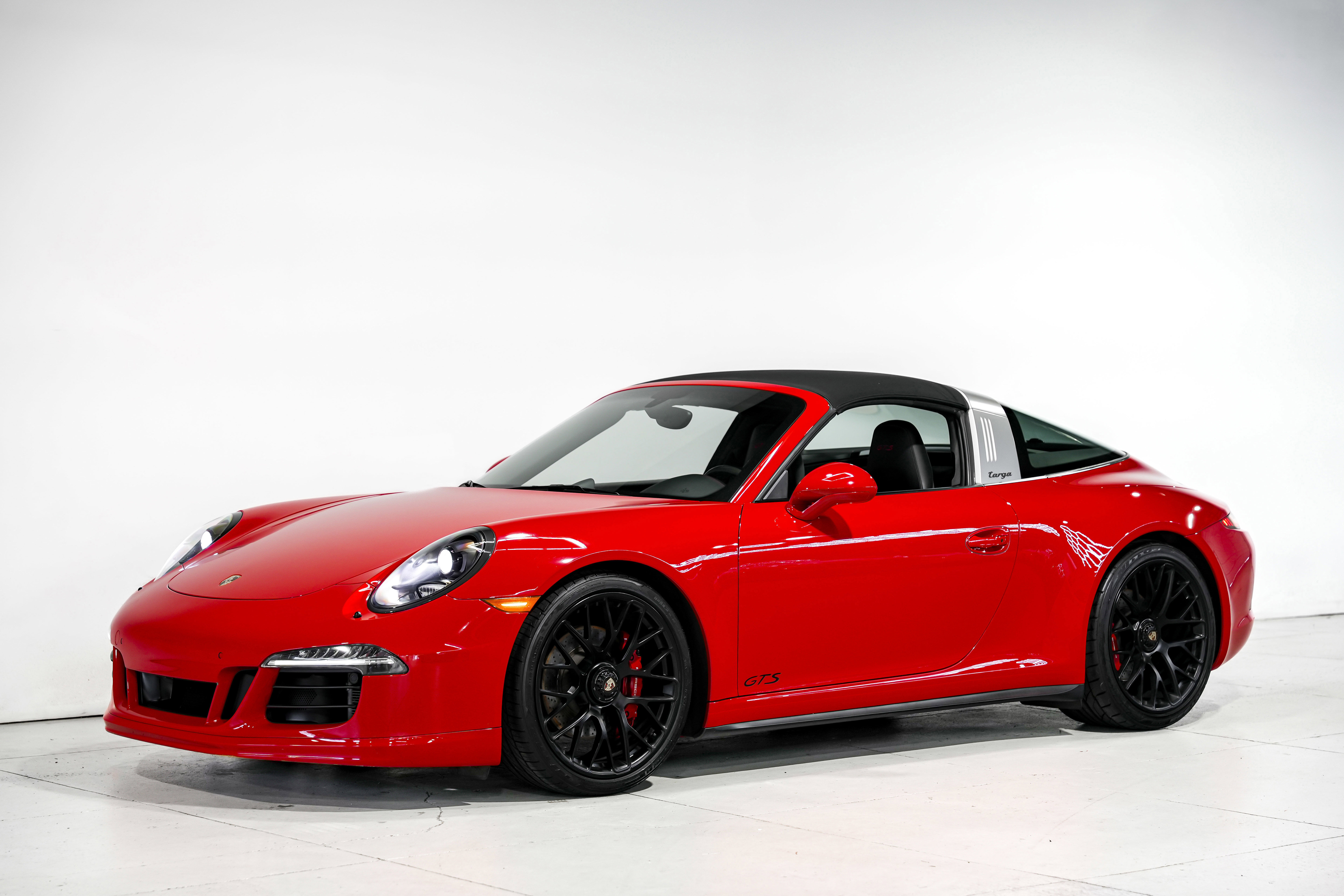 Used 2016 Porsche 911 Targa 4 GTS image 6