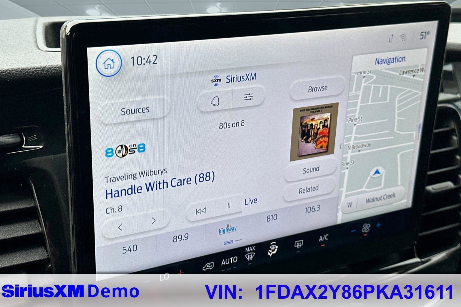 Used 2023 Ford Transit 350 XLT image 34