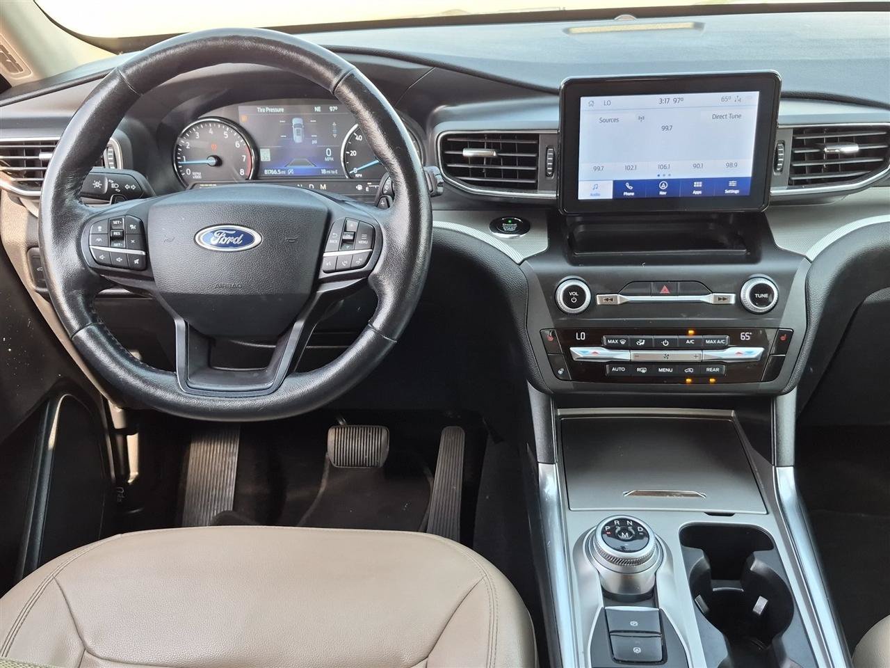 Used 2020 Ford Explorer XLT w/ Equipment Group 202A AWD/4WD image 31