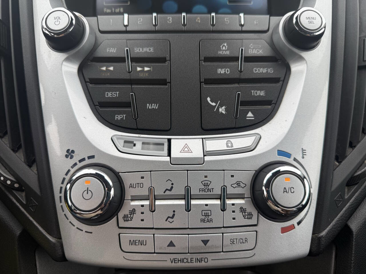 Used 2015 Chevrolet Equinox LTZ FWD image 37