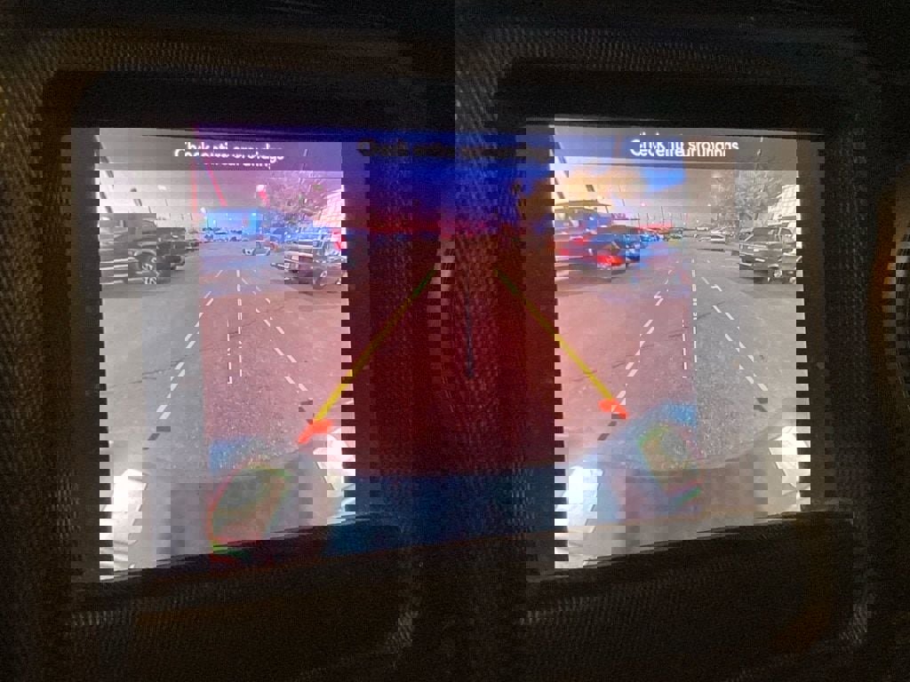 Used 2023 Jeep Gladiator Sport w/ Off Road Group image 17