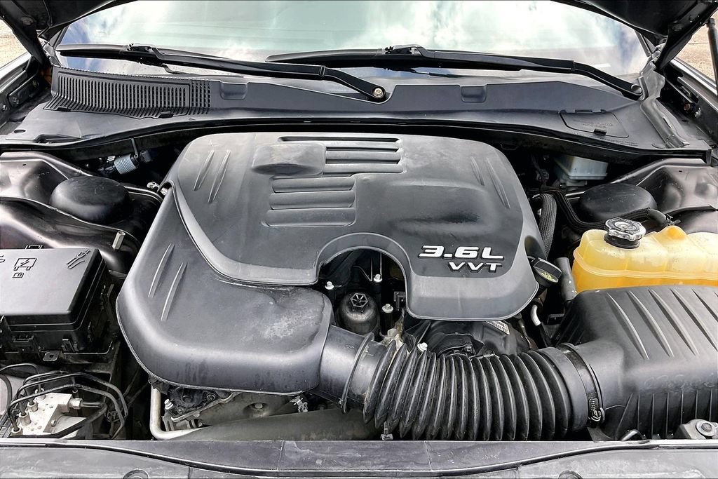 Certified 2022 Dodge Charger SXT w/ Leather Interior Group RWD image 30