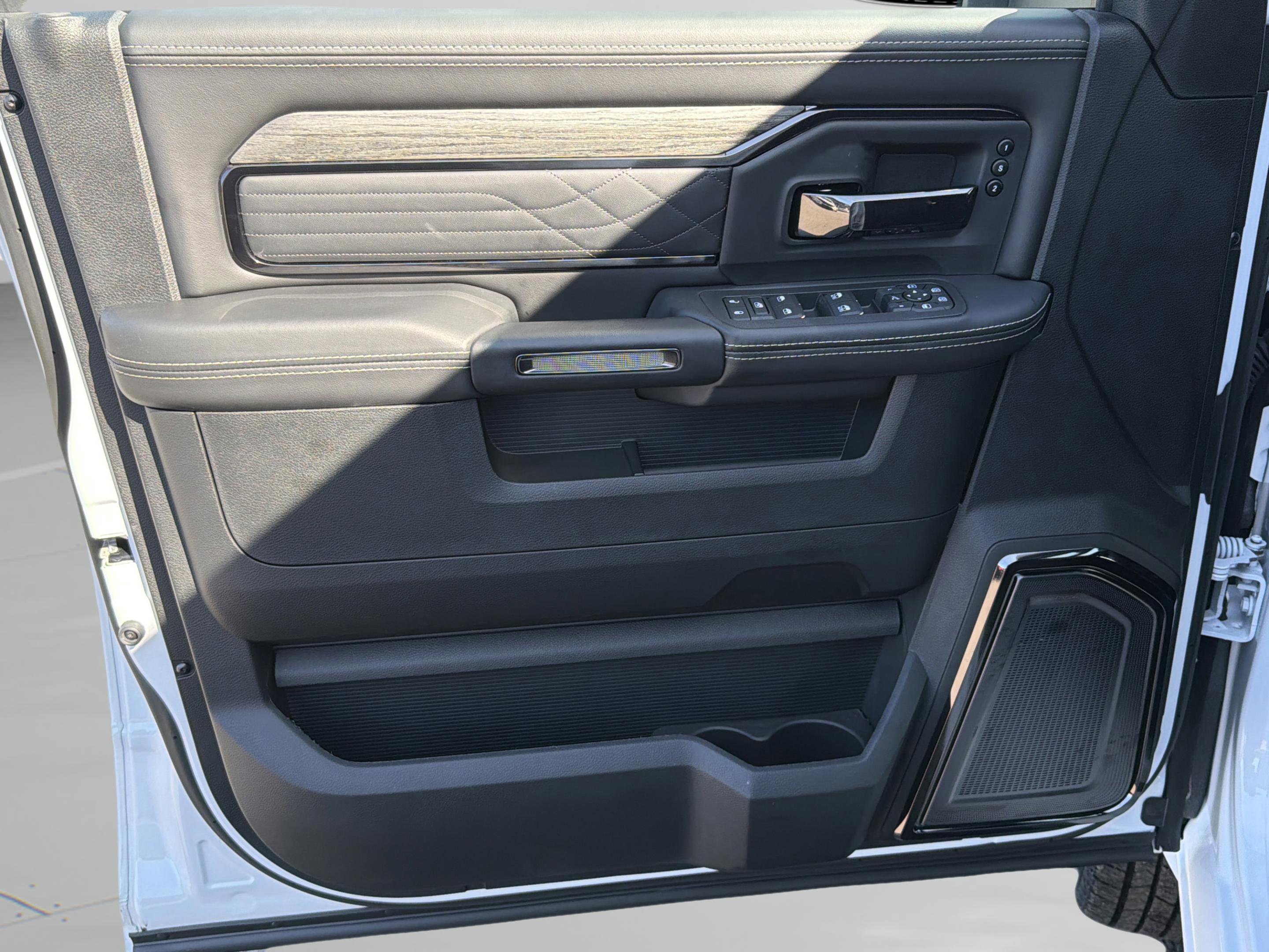 New 2026 RAM 3500 Limited image 12