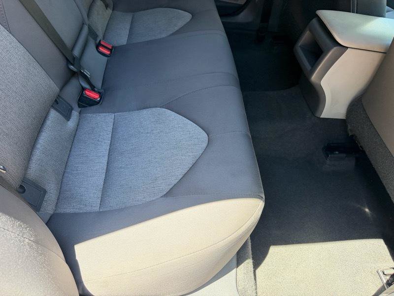Used 2019 Toyota Camry LE w/ Carpet Mat Package FWD image 85