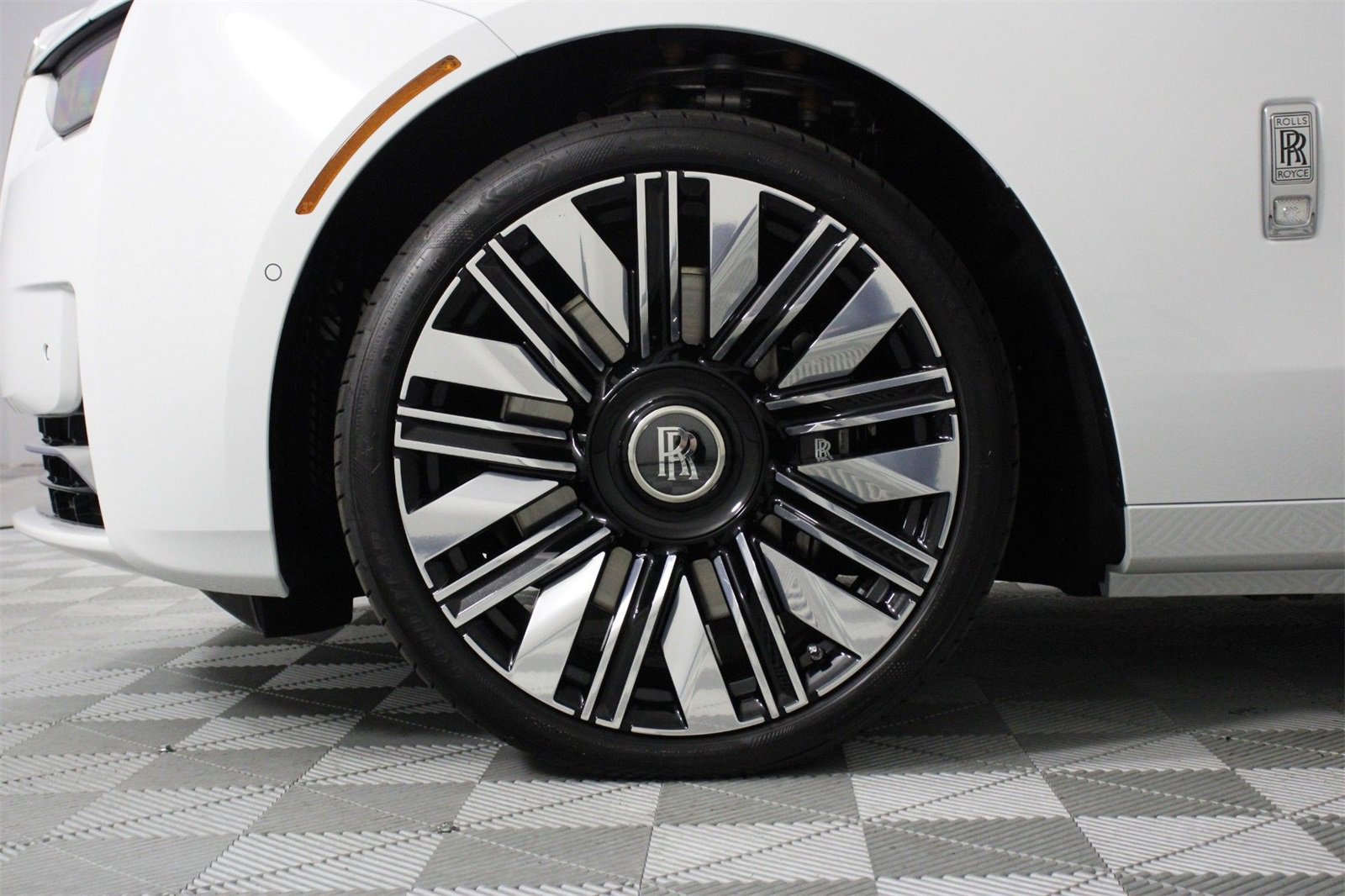 New 2025 Rolls-Royce Ghost image 14