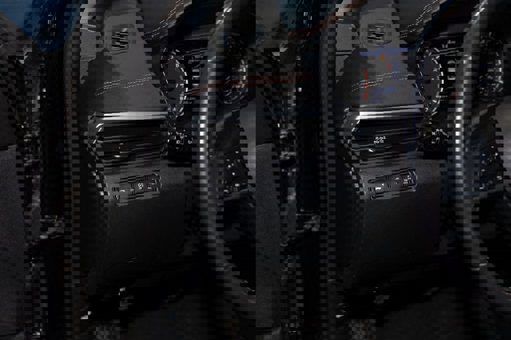 Used 2022 Nissan Altima 2.5 SR w/ Midnight Edition Package image 15