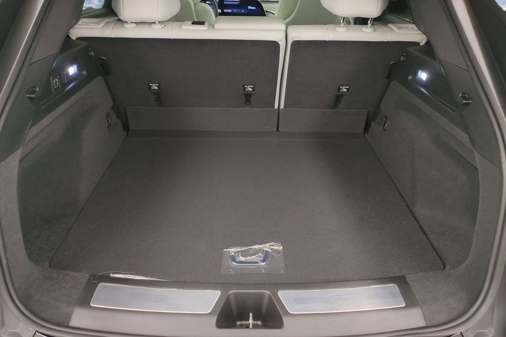 New 2026 Cadillac Lyriq Premium Luxury w/ LPO, Floor Liner Package RWD image 10
