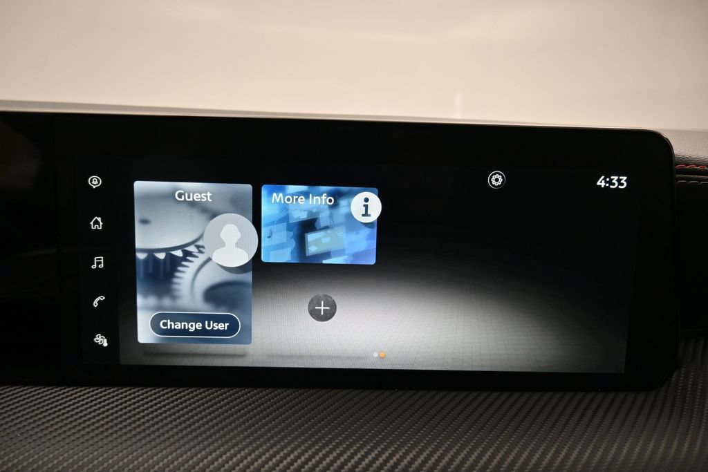 Used 2025 Nissan Kicks SR FWD image 18