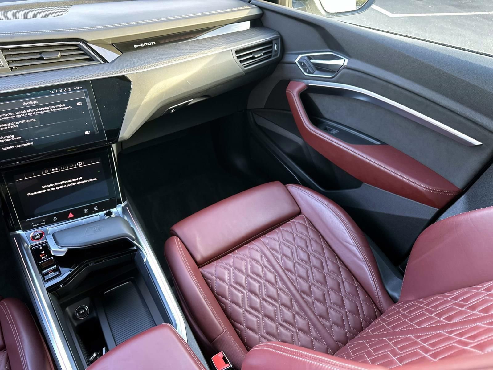 Used 2023 Audi e-tron S Premium Plus w/ Black Optic Package image 32