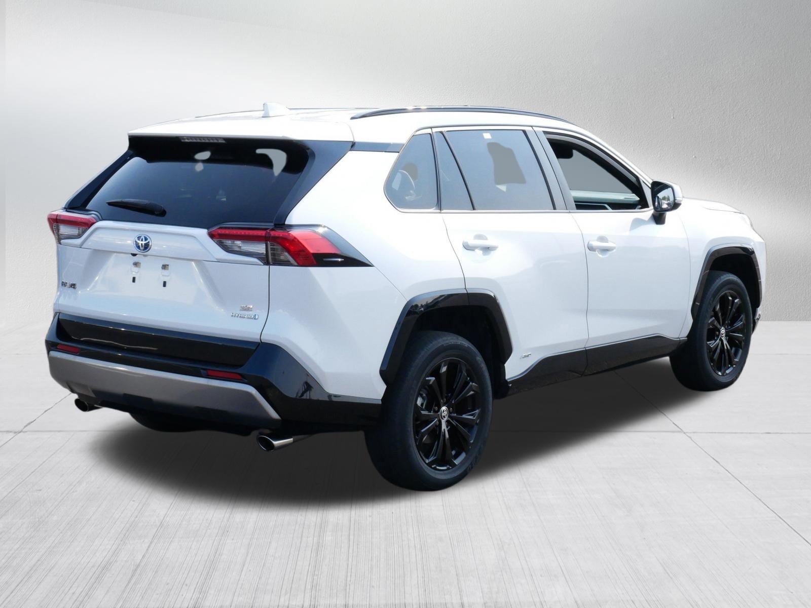 Certified 2024 Toyota RAV4 SE AWD/4WD image 7