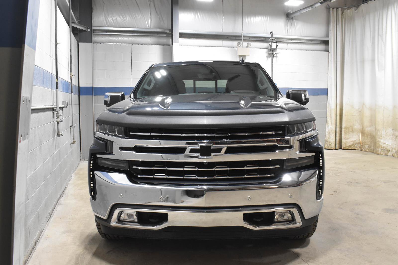 Used 2020 Chevrolet Silverado 1500 LTZ w/ LTZ Premium Package image 31