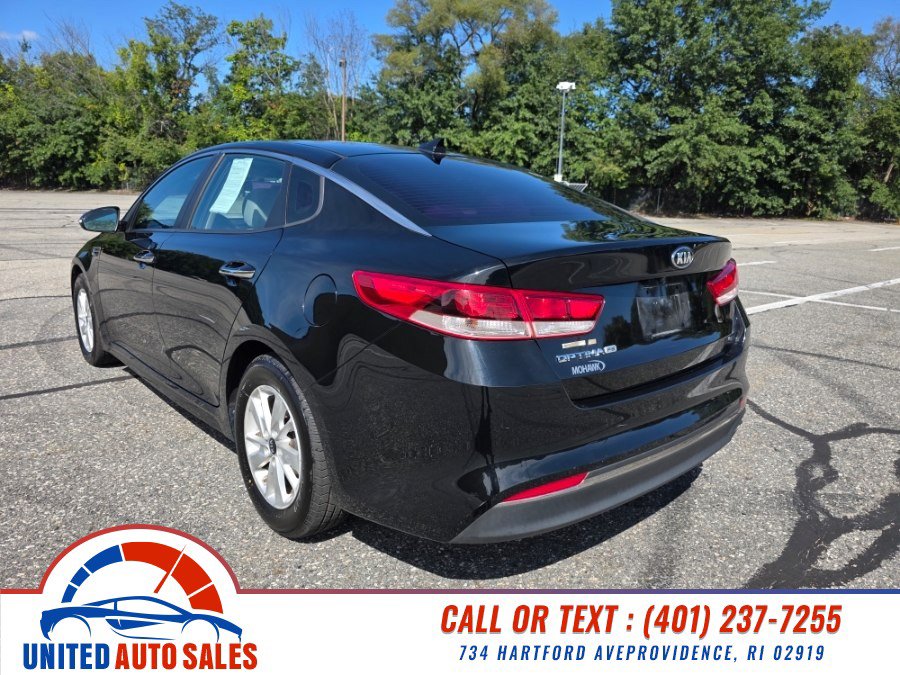 Used 2017 Kia Optima LX FWD image 3