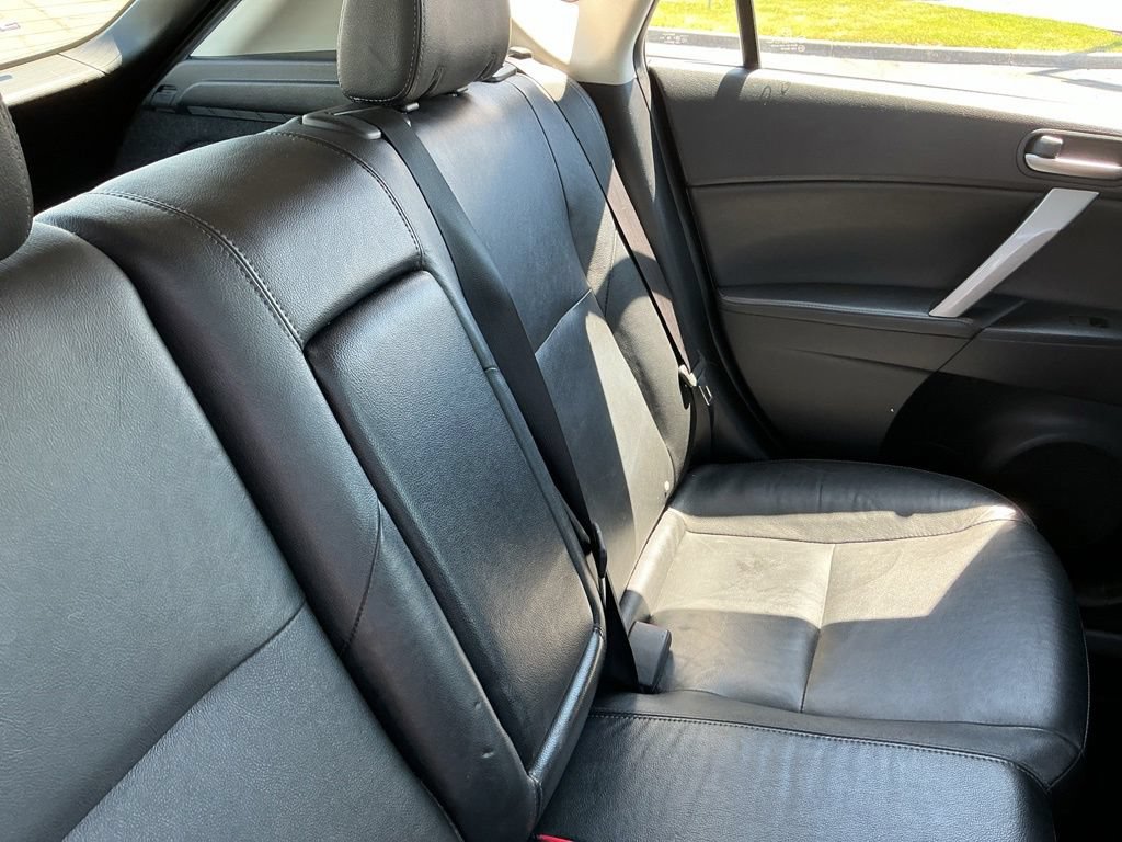 Used 2012 MAZDA MAZDA3 i Grand Touring w/ Tech Pkg FWD image 20
