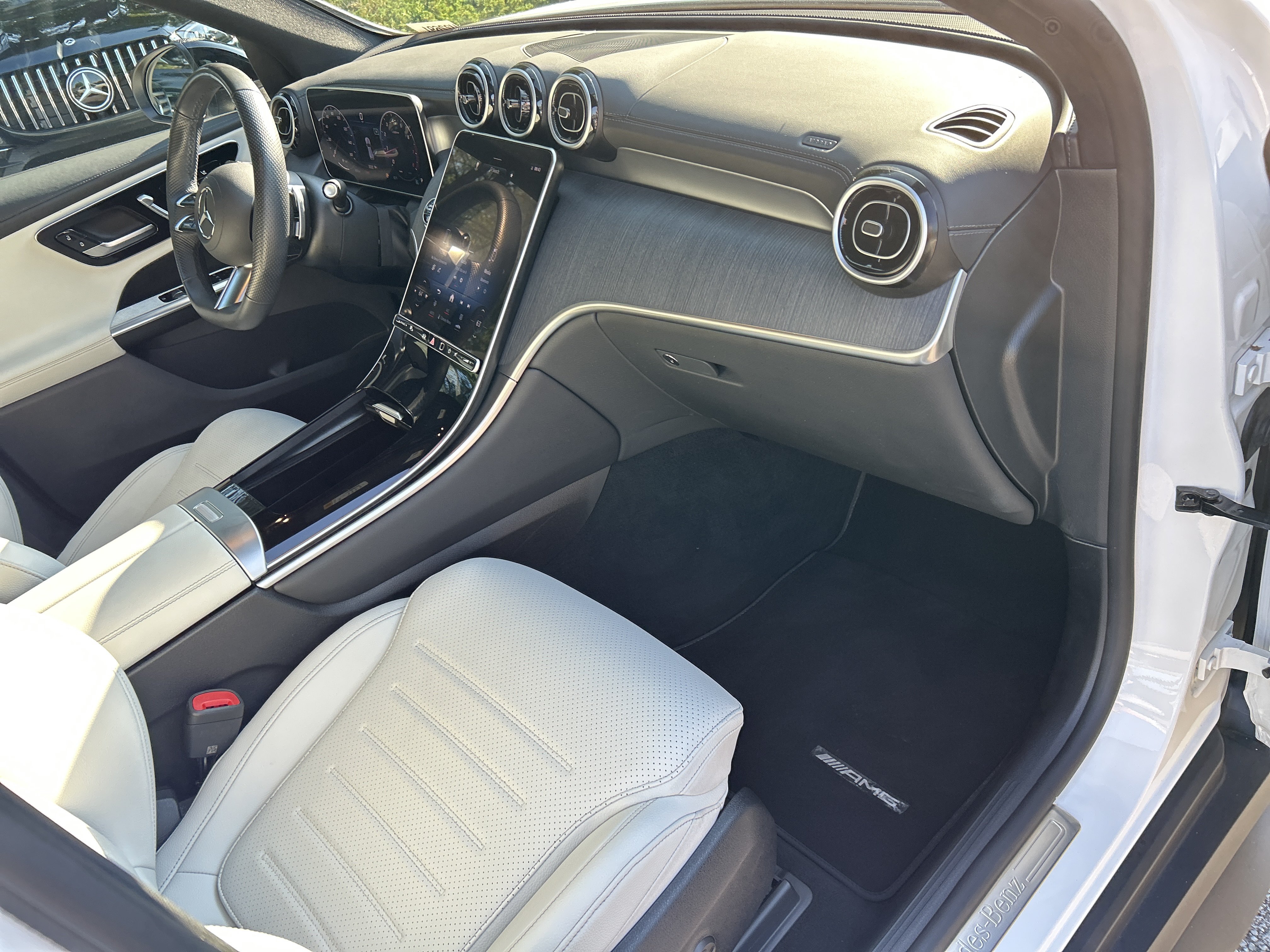 Certified 2024 Mercedes-Benz GLC 300 4MATIC w/ AMG Line image 47