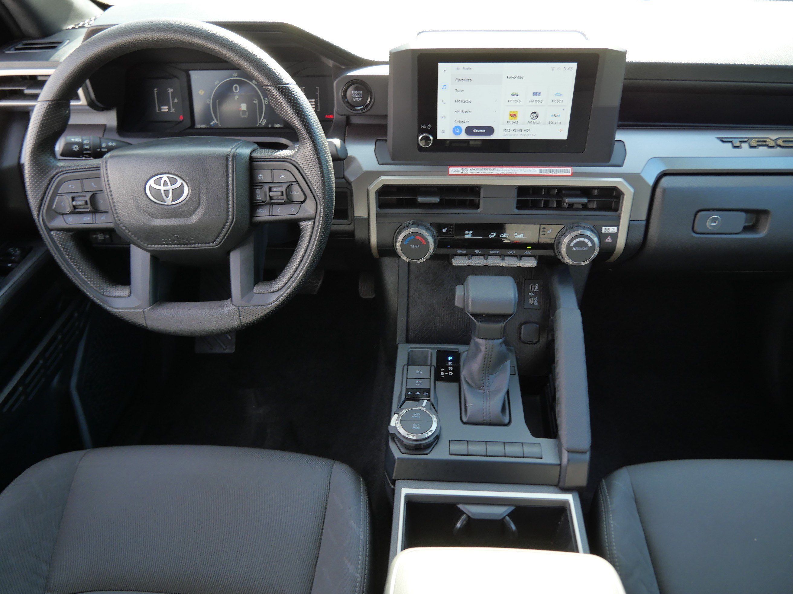 Certified 2024 Toyota Tacoma SR5 AWD/4WD image 11