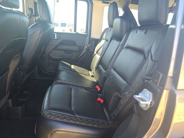 Used 2021 Jeep Wrangler Unlimited Sahara image 14
