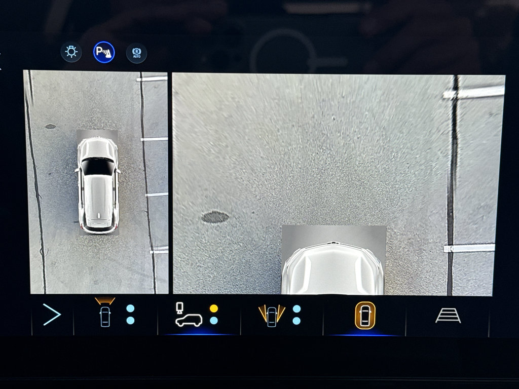 New 2027 Chevrolet Equinox RS w/ Safety and Technology Package FWD image 29