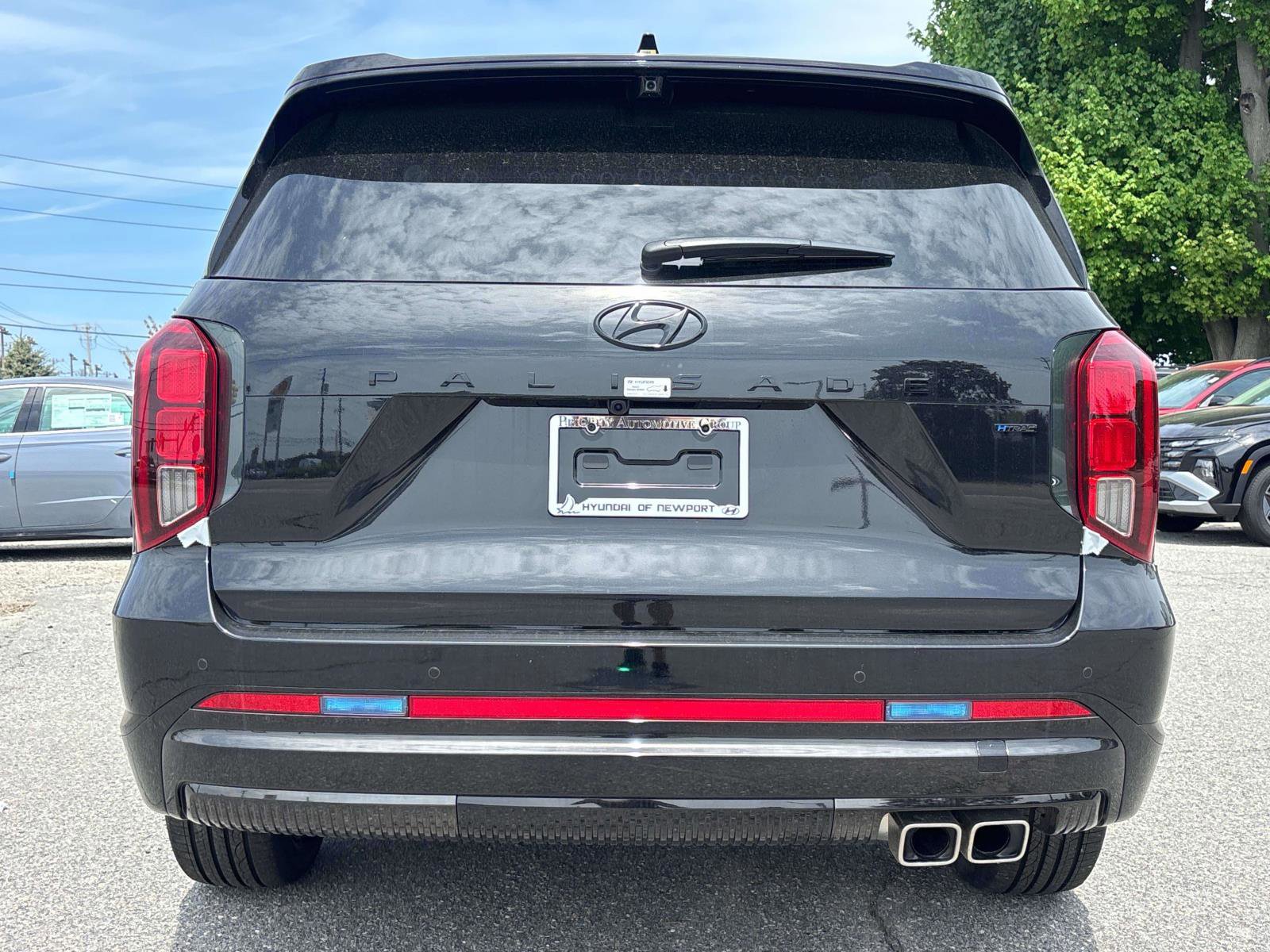 Used 2025 Hyundai Palisade Calligraphy AWD/4WD image 3