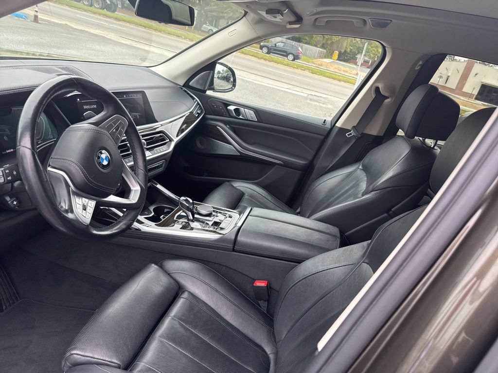 Used 2020 BMW X7 xDrive40i w/ Premium Package AWD/4WD image 3