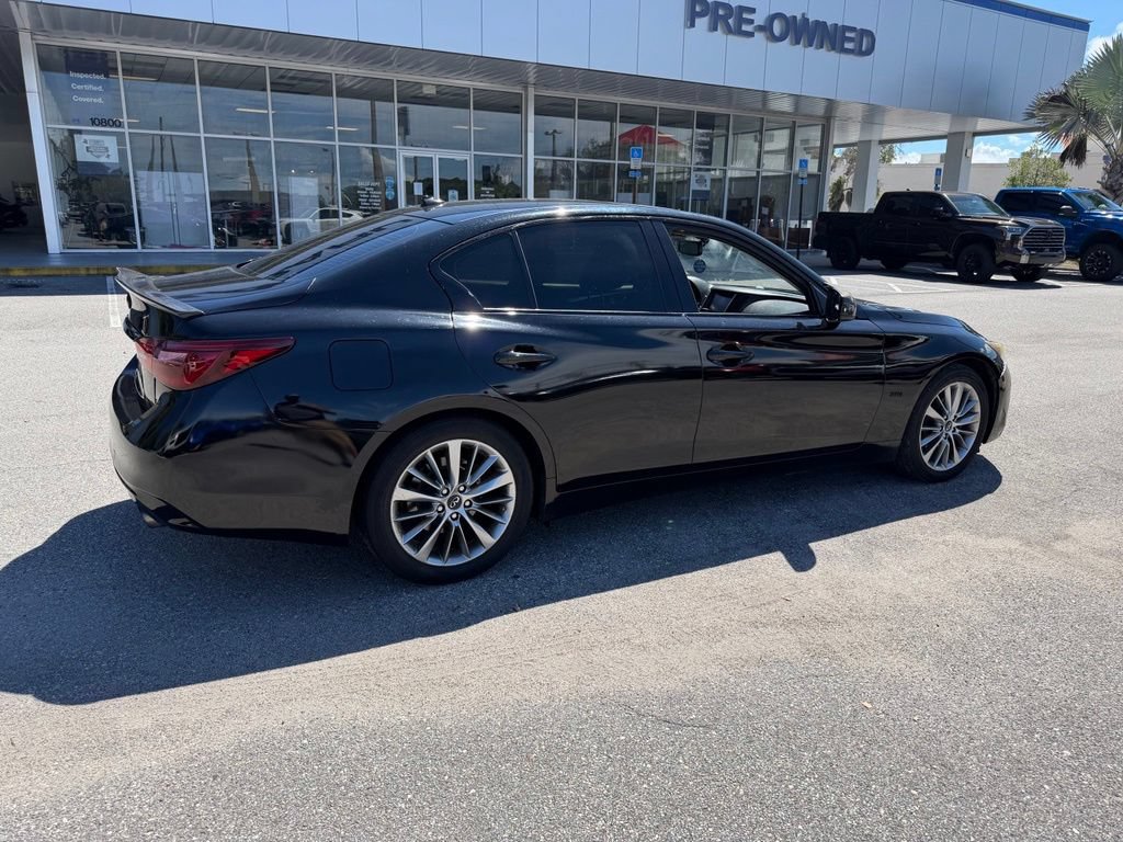 Used 2018 INFINITI Q50 Luxe RWD image 3