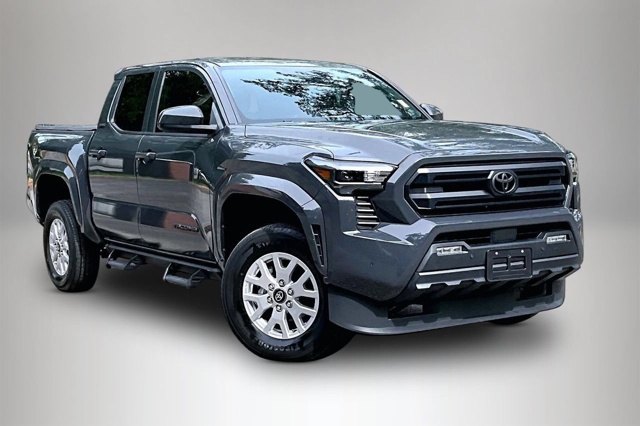 Used 2024 Toyota Tacoma SR5 AWD/4WD image 2