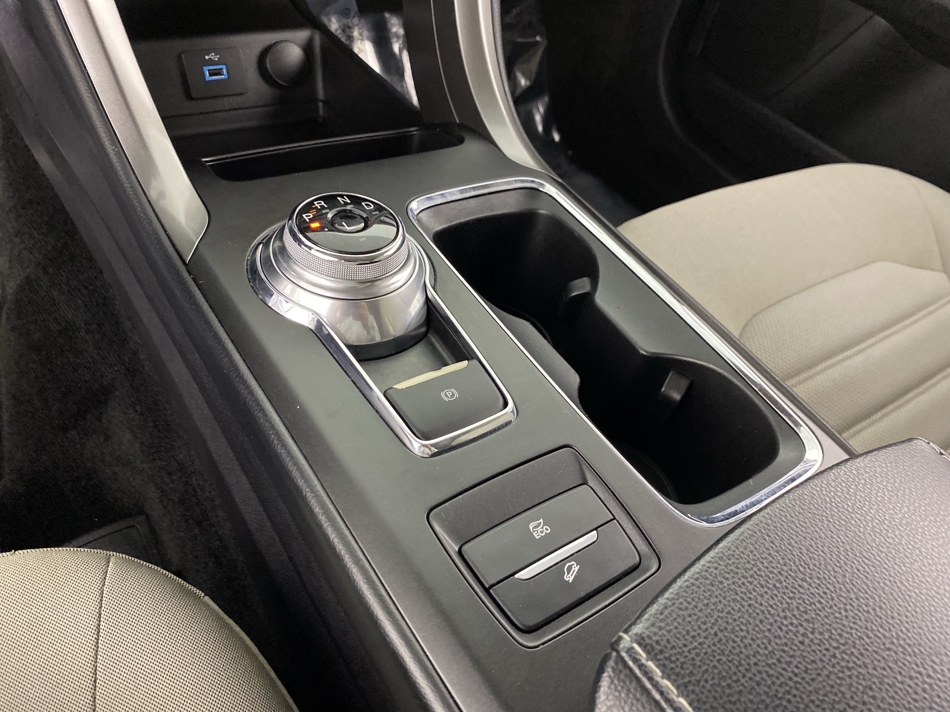 Used 2018 Ford Fusion S FWD image 28