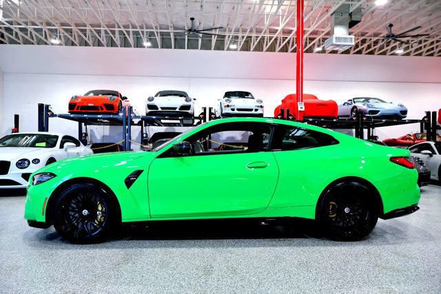 Used 2023 BMW M4 Coupe w/ M Carbon Exterior Package RWD image 3