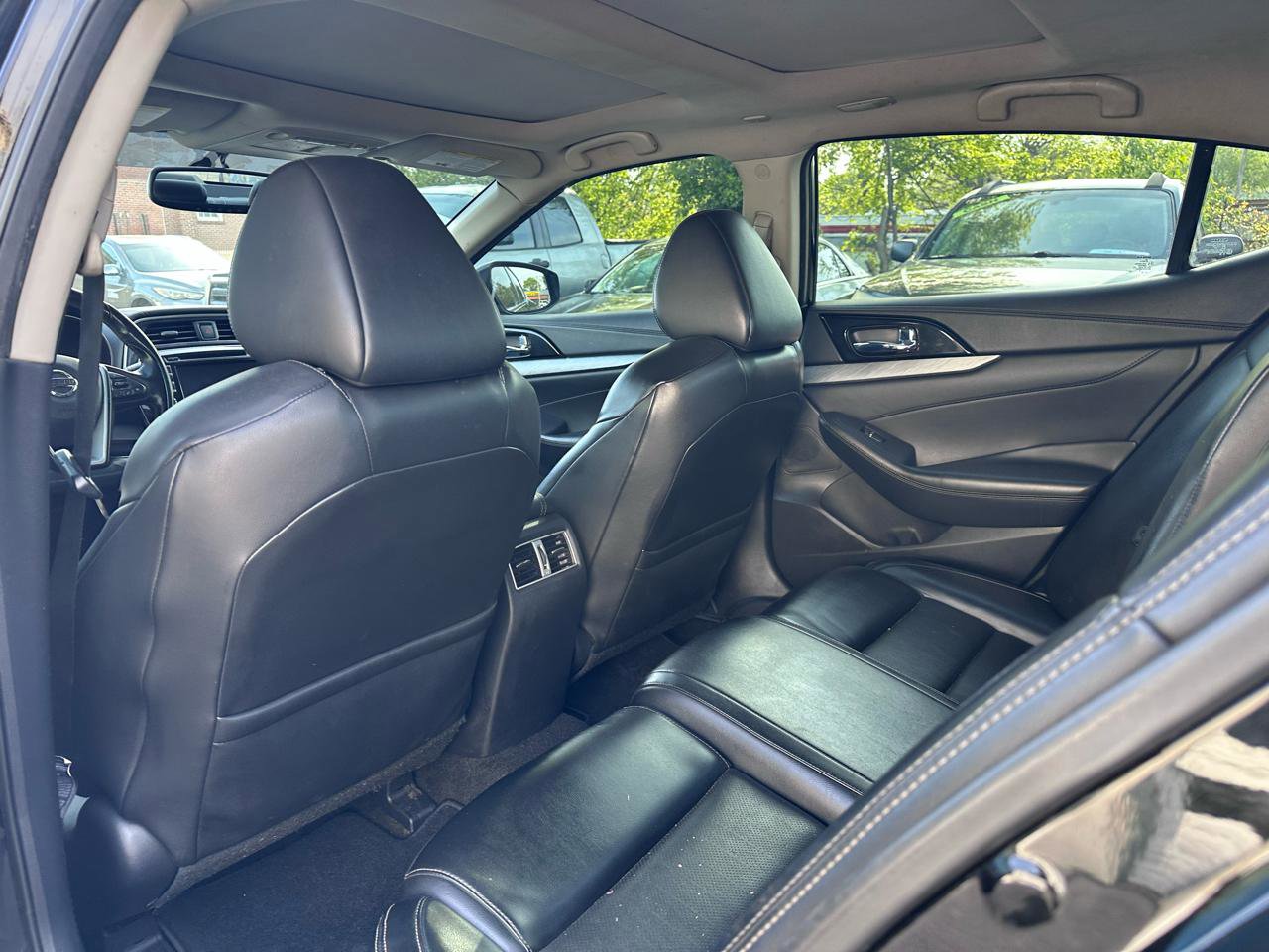 Used 2017 Nissan Maxima 3.5 SL FWD image 25