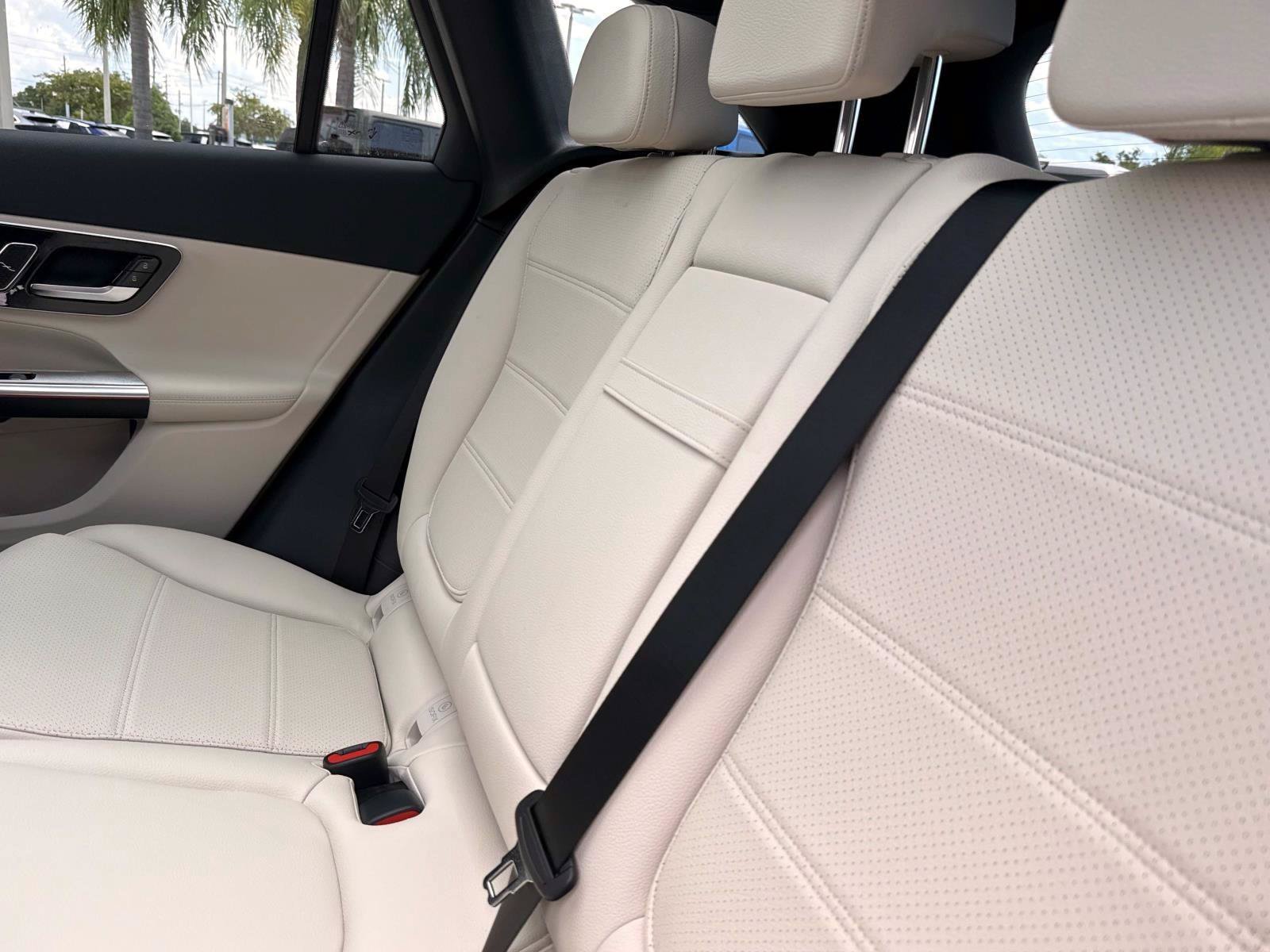 New 2027 Mercedes-Benz GLC 300 image 13
